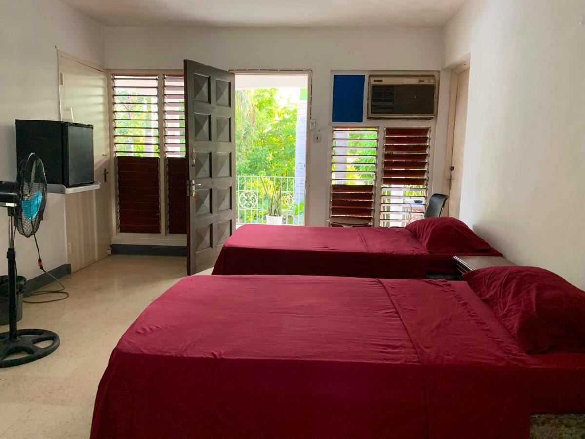 African Symbol Guest House Montego Bay Ngoại thất bức ảnh