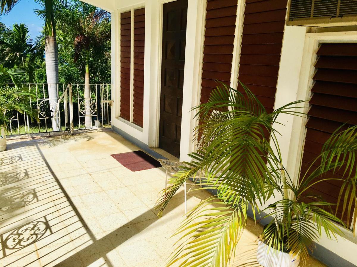 African Symbol Guest House Montego Bay Ngoại thất bức ảnh